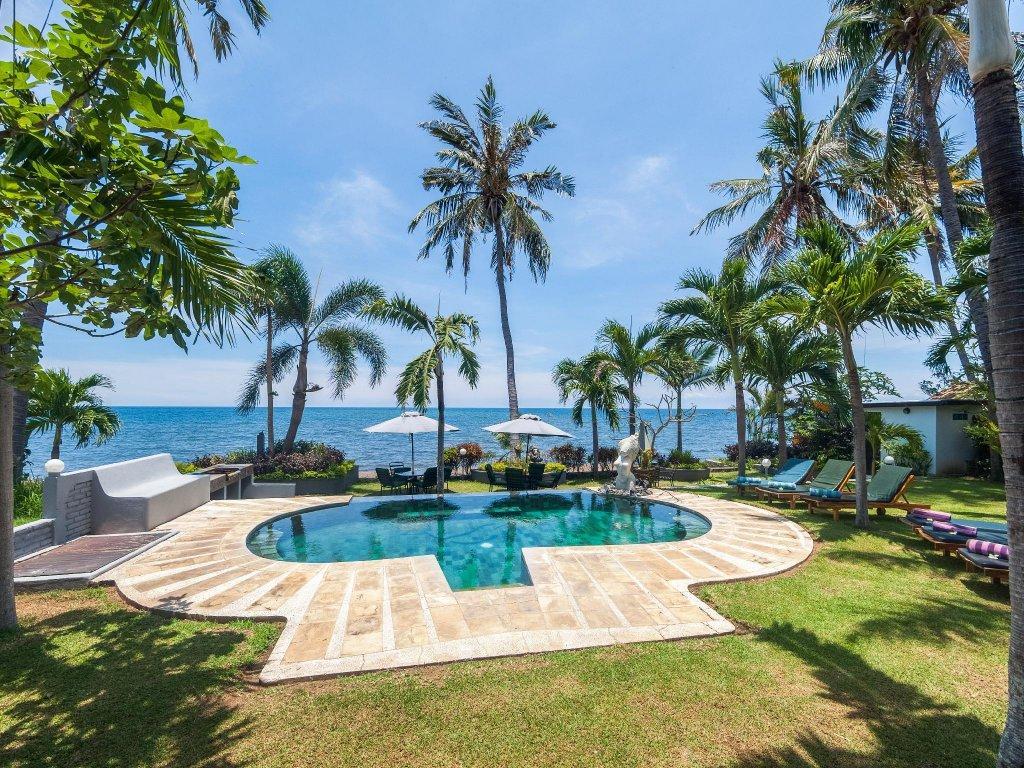 巴厘岛海豚滩酒店 罗威那 外观 照片